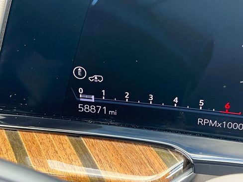 Used 2022 Cadillac Escalade Premium Luxury Platinum image 30