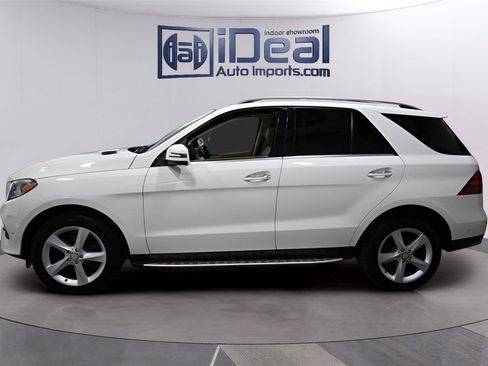 Used 2017 Mercedes-Benz GLE 350 4MATIC w/ Premium 1 Package image 2