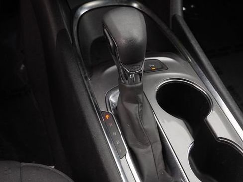 Used 2024 Chevrolet Malibu LT FWD image 24