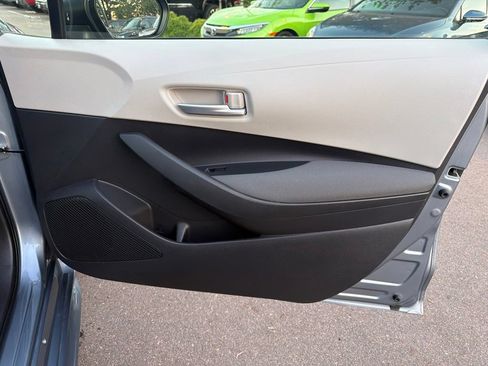 Used 2021 Toyota Corolla LE w/ LE Premium Package FWD image 11