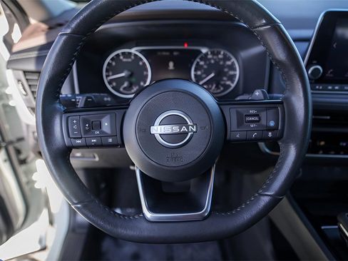 Used 2023 Nissan Rogue SV w/ SV Premium B Package image 15