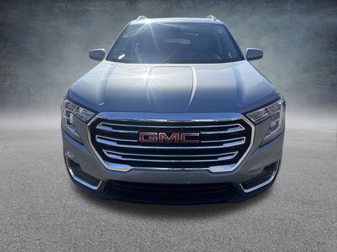 Used 2023 GMC Terrain SLT image 12