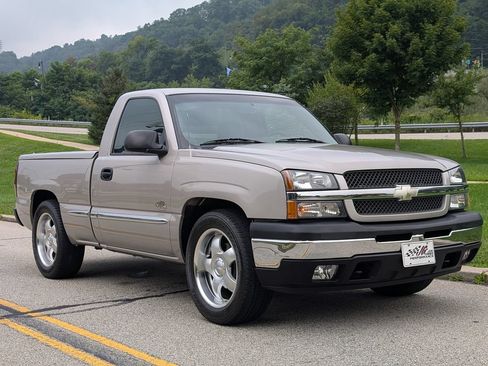Used 2005 Chevrolet Silverado 1500 LS w/ Light Duty Power Package RWD image 3