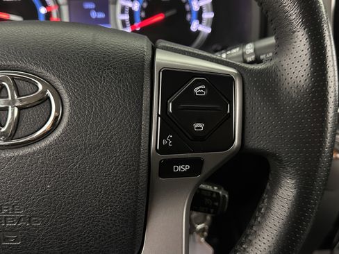Used 2018 Toyota 4Runner SR5 Premium image 21