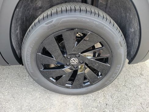 New 2026 Volkswagen Atlas SE AWD/4WD image 27