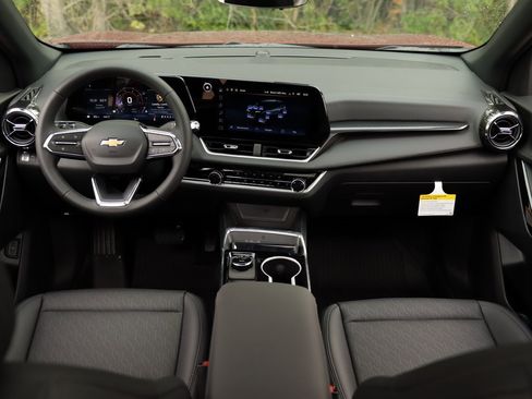 New 2026 Chevrolet Equinox LT w/ Convenience Package II image 22