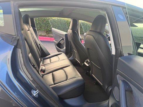 Used 2023 Tesla Model 3 Standard Range image 14