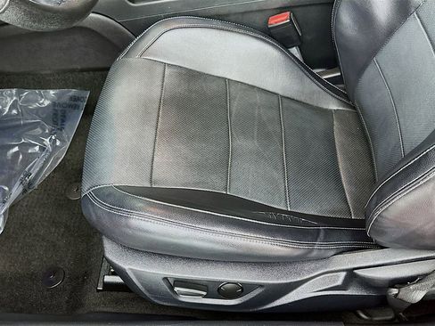 Used 2015 Ford Mustang GT Premium image 26