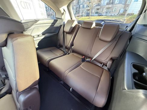 New 2026 Honda Odyssey Touring image 10