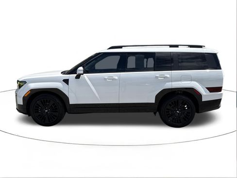 Used 2025 Hyundai Santa Fe Calligraphy FWD image 6