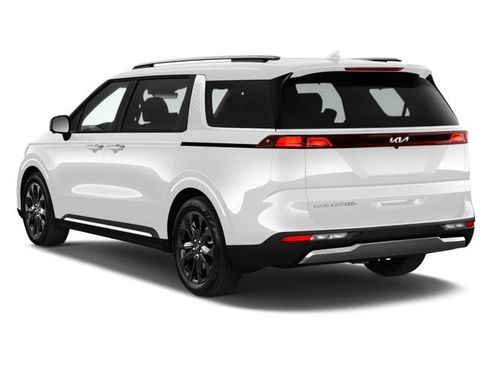 Used 2023 Kia Carnival SX FWD image 2