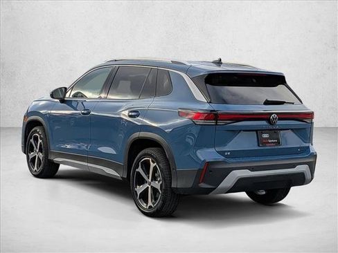 New 2026 Volkswagen Tiguan SE image 8