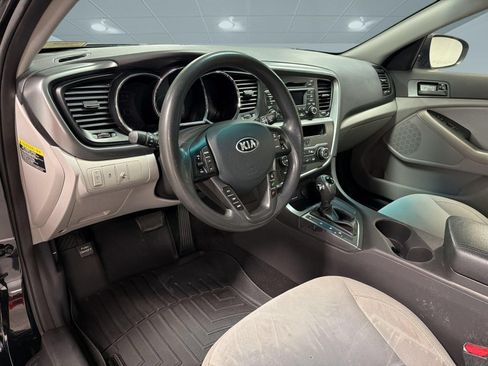 Used 2013 Kia Optima LX FWD image 4