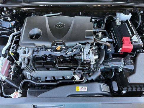 Used 2019 Toyota Camry SE w/ Carpet Mat Package FWD image 22