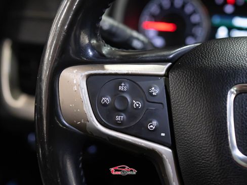 Used 2019 GMC Terrain Denali w/ Advanced Safety Package image 24