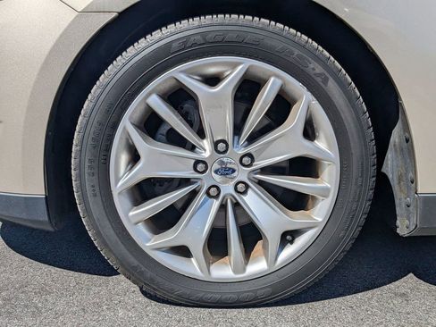 Used 2017 Ford Taurus Limited image 22