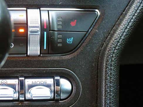 Used 2017 Ford Mustang GT Premium w/ Equipment Group 401A RWD image 28