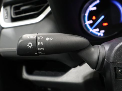 Used 2025 Toyota RAV4 XLE image 36