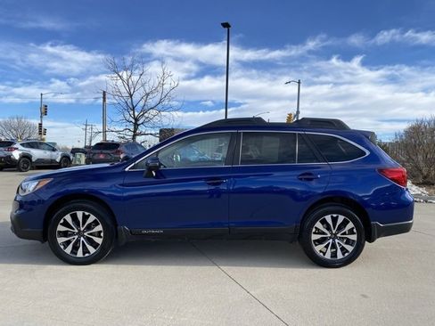 Used 2016 Subaru Outback 3.6R Limited image 2