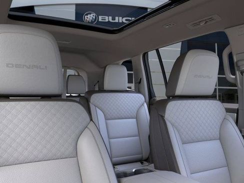 New 2025 GMC Acadia Denali w/ Super Cruise Package AWD/4WD image 24