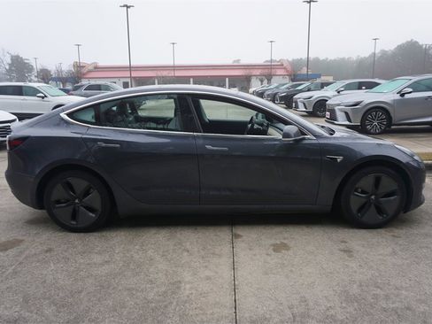Used 2018 Tesla Model 3 Mid Range image 25
