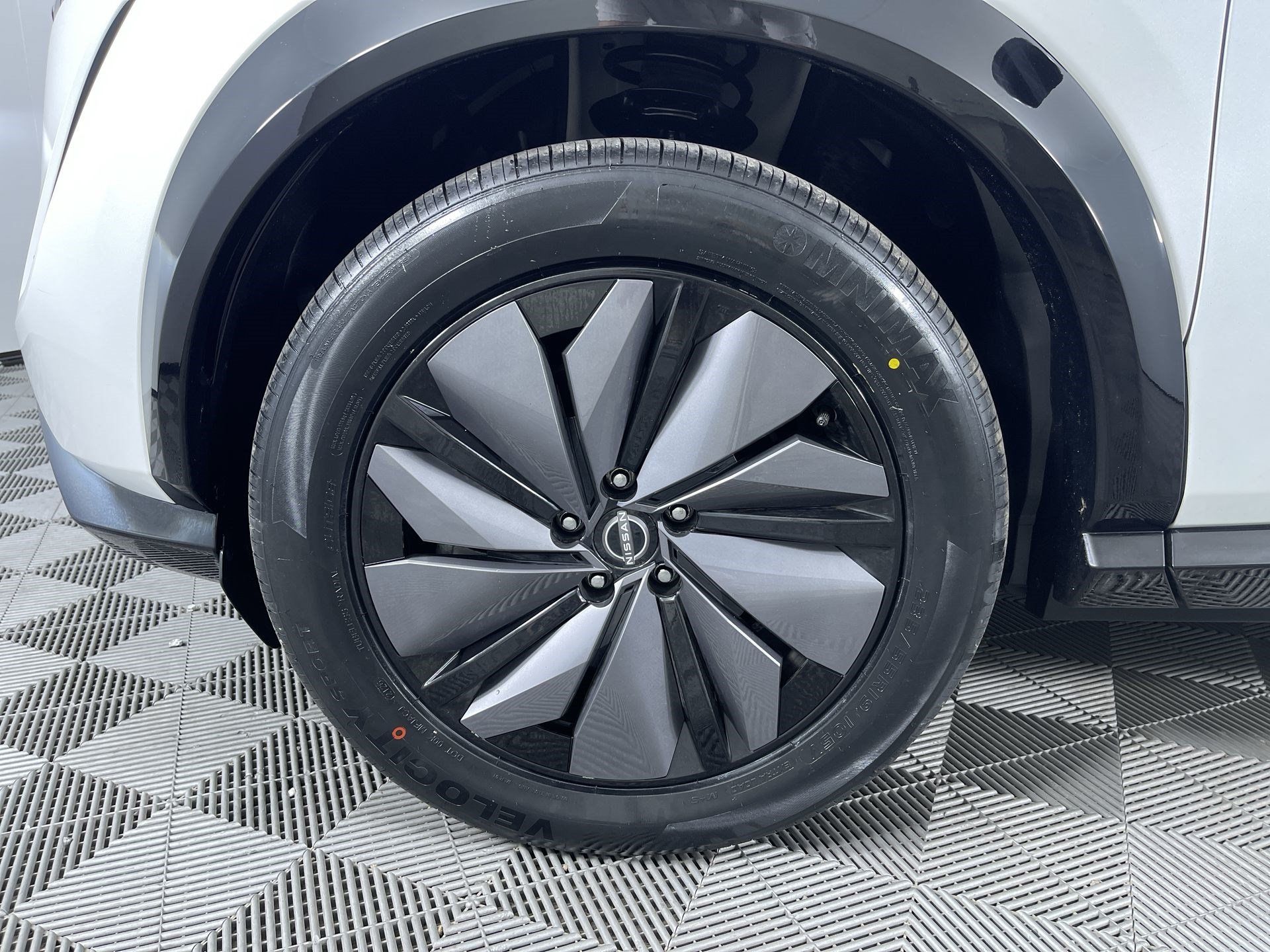 Certified 2024 Nissan Ariya AWD image 25