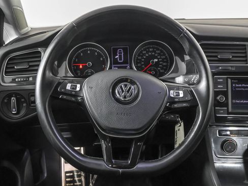 Used 2019 Volkswagen Golf Alltrack S image 25