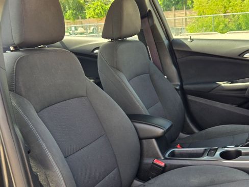 Used 2017 Chevrolet Cruze LT w/ Convenience Package FWD image 31