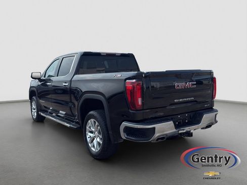 Used 2021 GMC Sierra 1500 SLT w/ SLT Premium Package AWD/4WD image 4