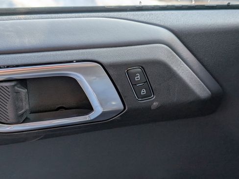 New 2026 Ford Bronco Badlands image 16