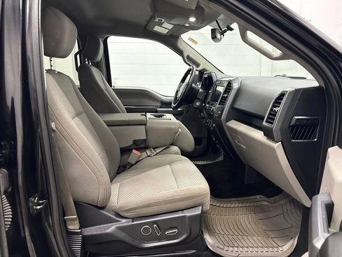 Used 2017 Ford F150 XLT w/ Equipment Group 302A Luxury AWD/4WD image 36