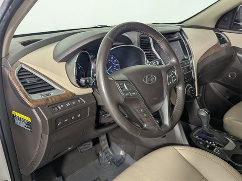 Used 2017 Hyundai Santa Fe SE Ultimate w/ SE Ultimate Tech Package 03 image 11