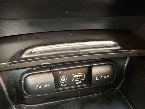 Used 2019 Kia Optima LX image 18