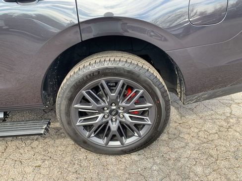 New 2025 Ford Expedition Platinum w/ Stealth Performance Package image 37