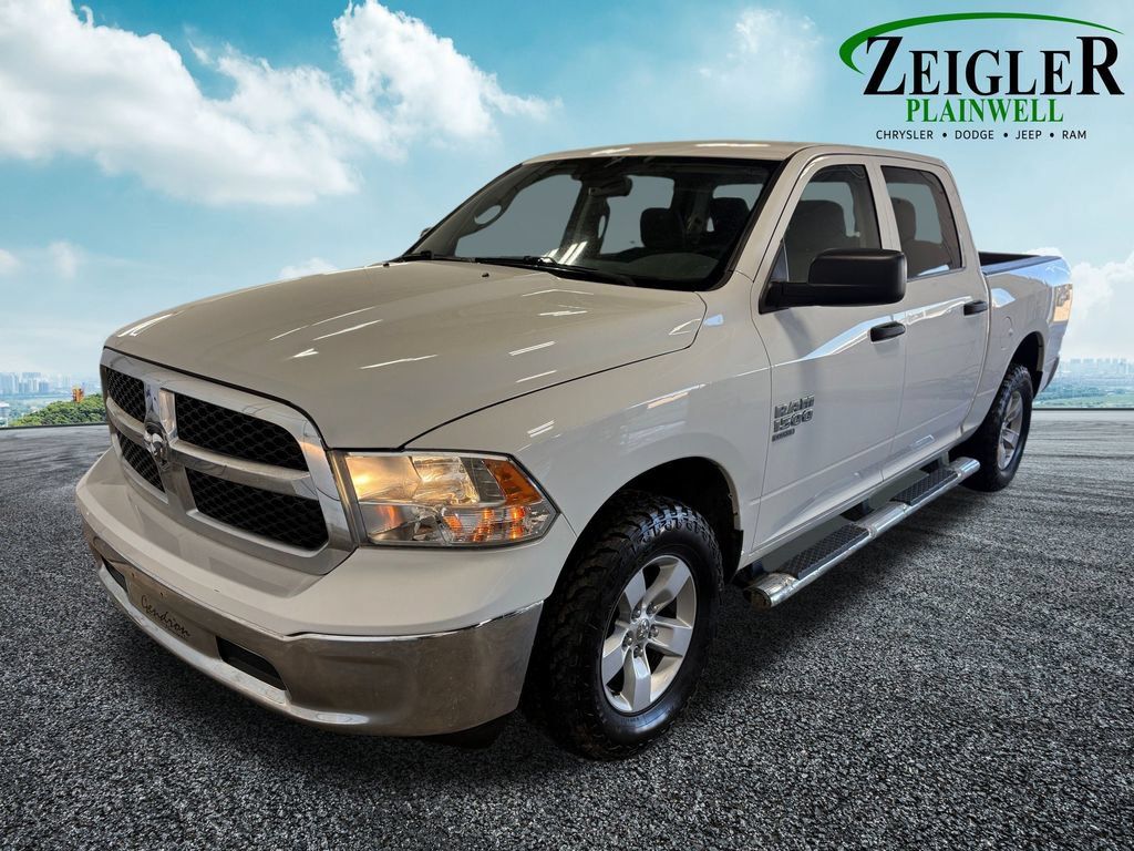 Used 2019 RAM 1500 ST w/ SXT Appearance Group AWD/4WD image 13