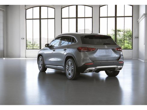 Certified 2023 Mercedes-Benz GLA 250 4MATIC image 13