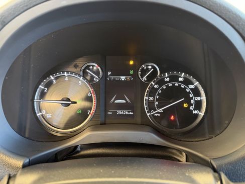 Used 2023 Lexus GX 460 Premium image 10