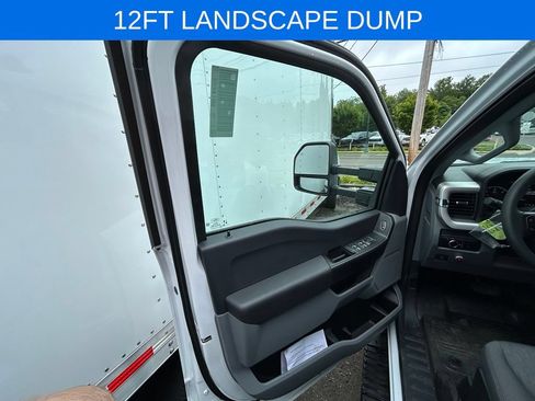 New 2026 Ford F550 4x4 Crew Cab image 8