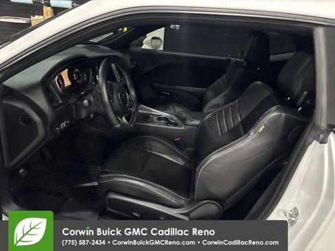 Used 2016 Dodge Challenger SRT Hellcat RWD image 13