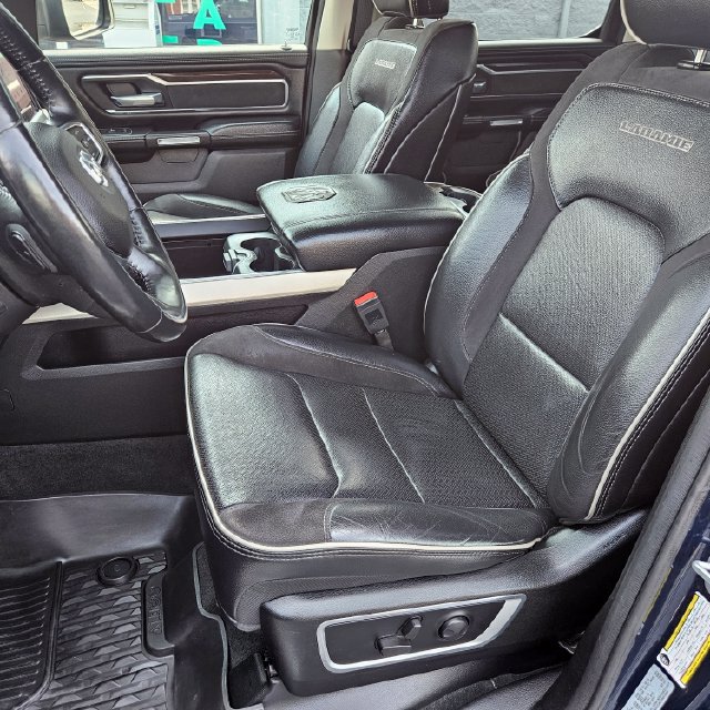 Used 2022 RAM 1500 Laramie AWD/4WD image 14