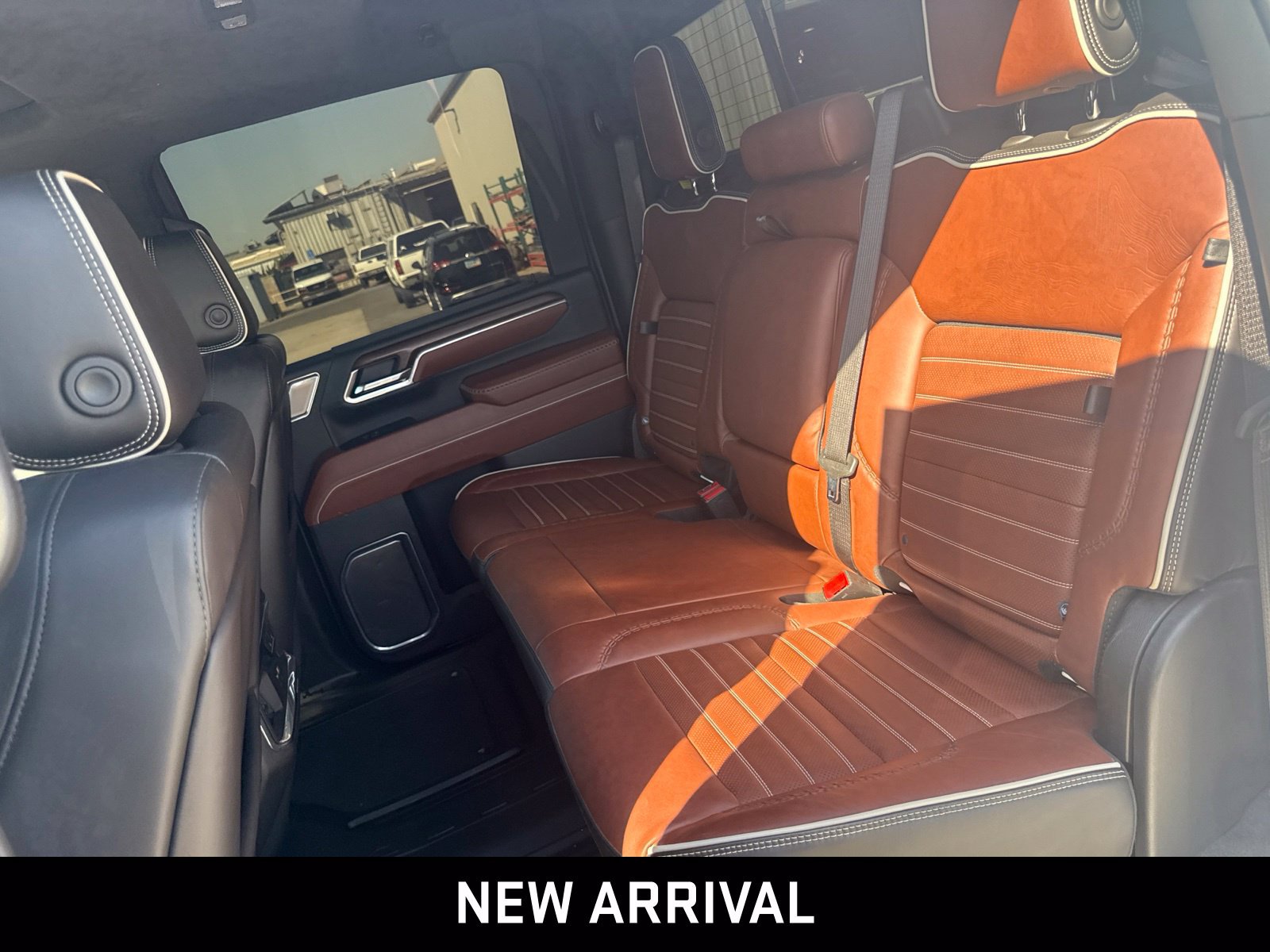 Used 2025 GMC Sierra 2500 Denali Ultimate AWD/4WD image 8