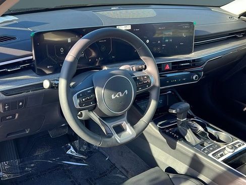 New 2026 Kia K5 EX image 8