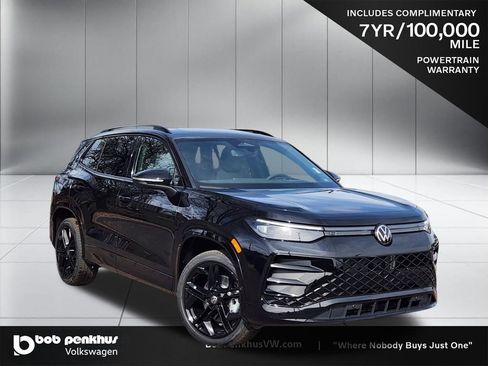 New 2026 Volkswagen Tiguan SE R-Line AWD/4WD image 1