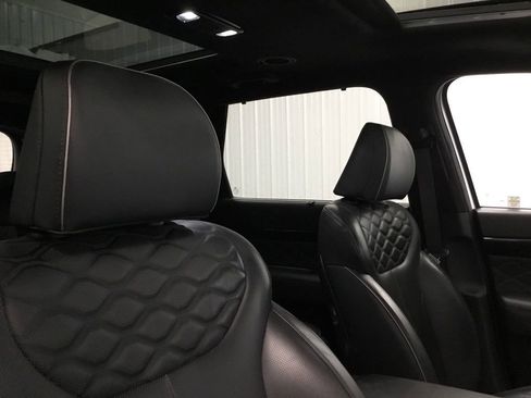 Used 2022 Hyundai Palisade Calligraphy image 25