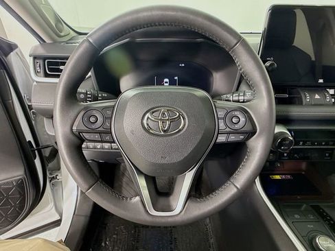 Certified 2023 Toyota RAV4 Limited AWD/4WD image 13