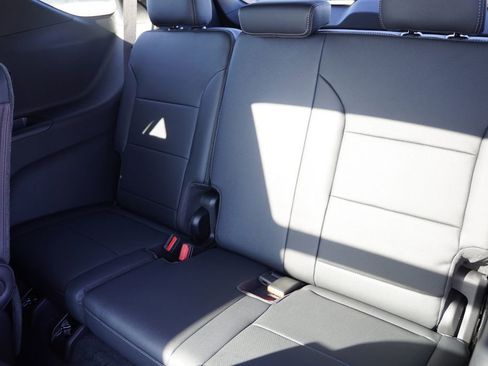 New 2026 Chevrolet Traverse High Country image 12