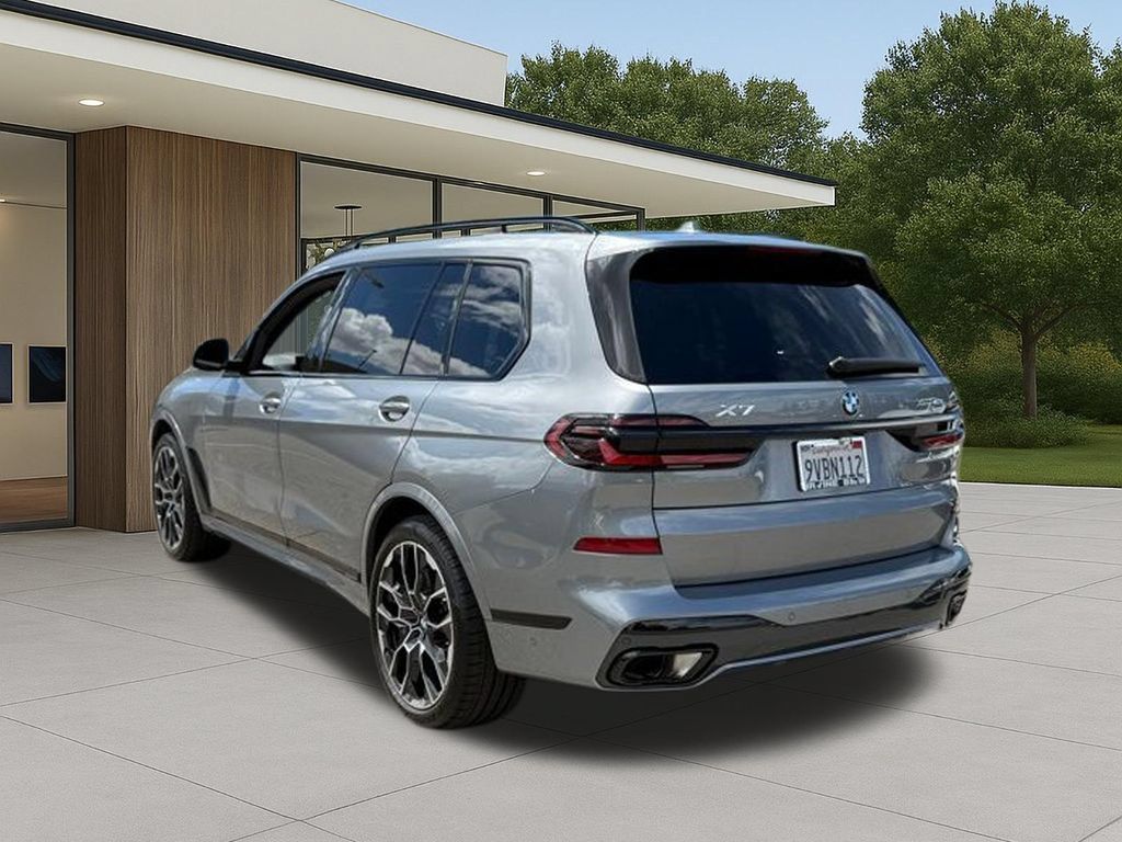 Used 2026 BMW X7 xDrive40i w/ M Sport Package AWD/4WD image 12