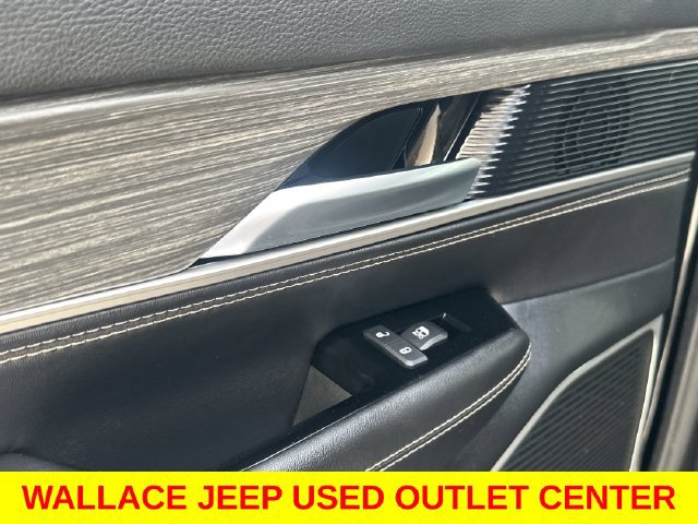 Used 2024 Jeep Wagoneer Series II w/ Flexible Seating Group AWD/4WD image 13