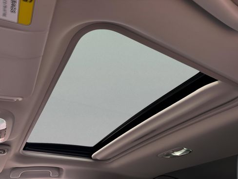 Used 2025 Subaru Crosstrek 2.5i Limited w/ Popular Package #3A image 10