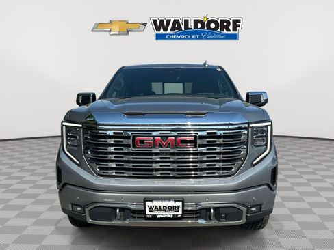 Used 2023 GMC Sierra 1500 Denali w/ Denali Reserve Package AWD/4WD image 2